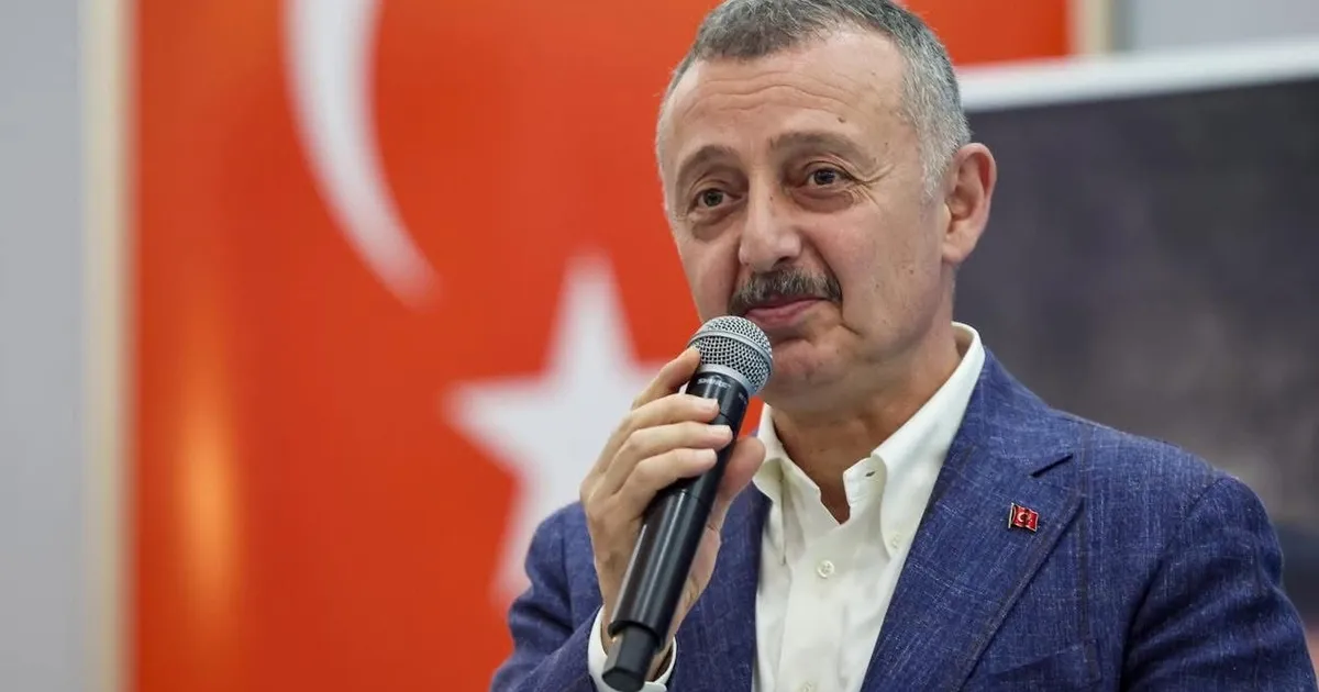 baskan-buyukakin-onlar-konusur-biz-eser-yapariz-wQgQJKk3.webp