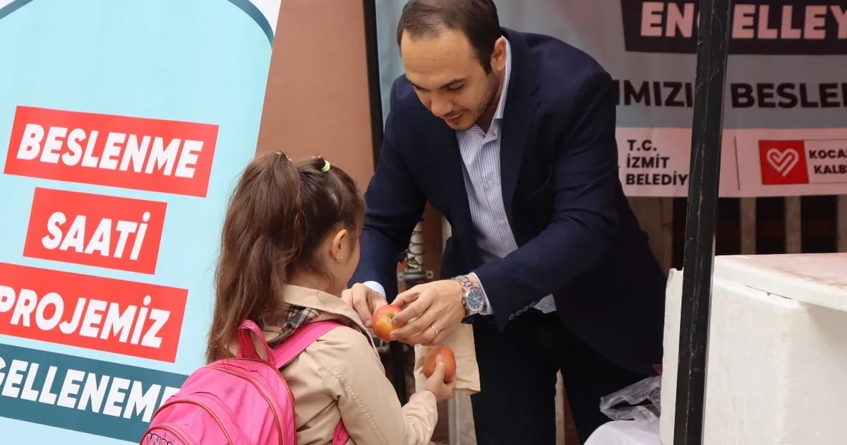 kocaeli-izmitte-minik-kalpler-beslenme-saatiyle-isindi-undUluli.webp
