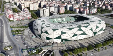 Konya Stadyumu Türkiye-İspanya maçına hazırlanıyor